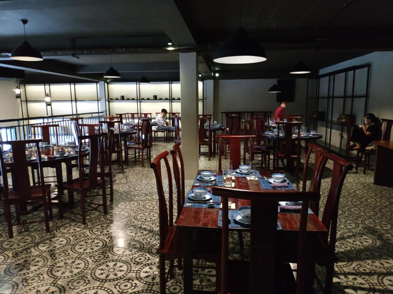 Minh Duc Hotel Ха Лонг Екстериор снимка